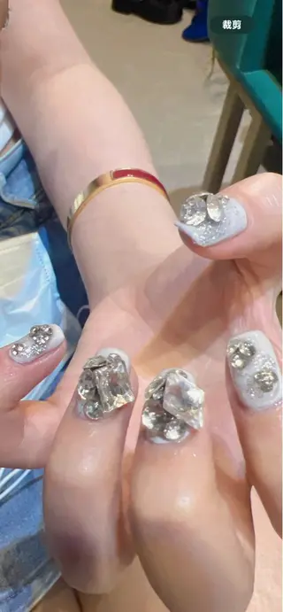 ネイル 吴 丹丹のネイルデザイン