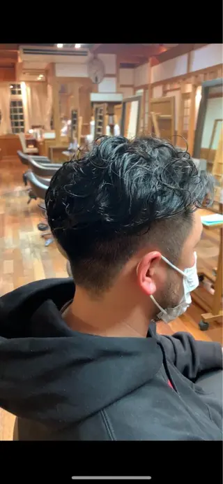 パーマ メンズ 吉田 浩太郎のヘアスタイル