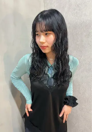 ロング パーマ yuumi/大濠🪷 ハイトーン/パーマのヘアスタイル