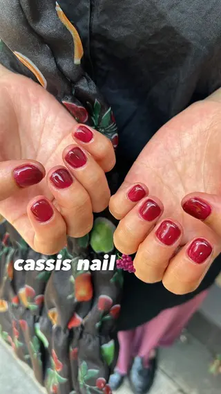 ネイル 暖色ｶﾗｰ/ﾚｲﾔｰ ｶｯﾄ/Yunaのヘアスタイル