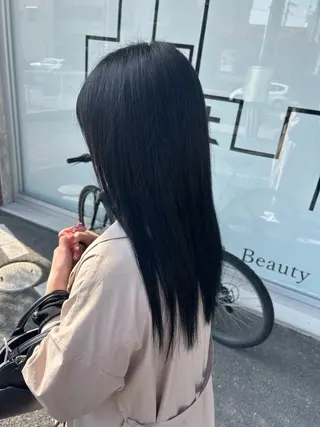 ロング カラー 凸凹 art所属・成田 有沙のヘアスタイル