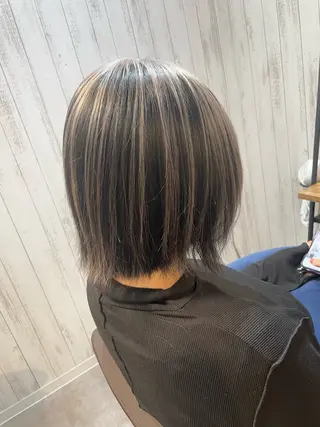 ショート ブリーチ特化🎖️ピ ンクカラー高橋さやかのヘアスタイル