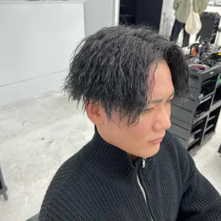 ショート パーマ 豊崎 佑輔のヘアスタイル