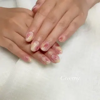 ネイル Giverny .のネイルデザイン