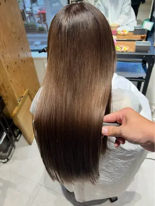 ロング コバヤシ ラムのヘアスタイル