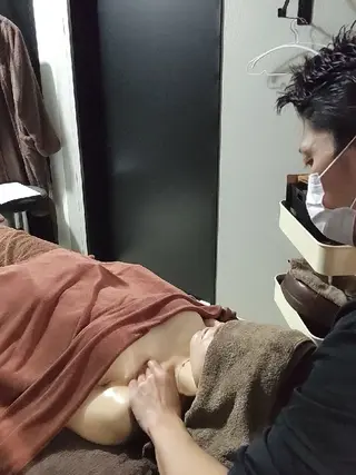 深層アロマリンパケア &全身揉みほぐし店のエステ・リラクイメージ