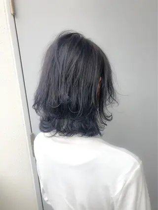 ミディアム カラー EGO所属・EGO Top stylistのヘアスタイル