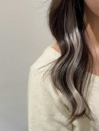 andArt所属・武原 虹音のヘアスタイル