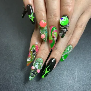 ロング ネイル ⛓Miyu ⛓のネイルデザイン