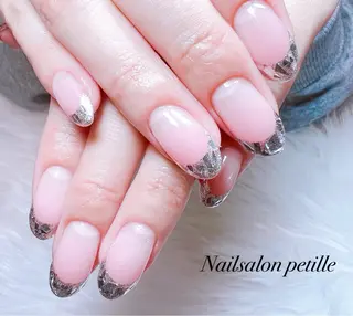 ネイル Nailsalon petille所属・Ｈ azのネイルデザイン