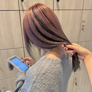 セミロング カラー 伊藤 深月のヘアスタイル