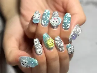 ネイル 新山 聖のネイルデザイン