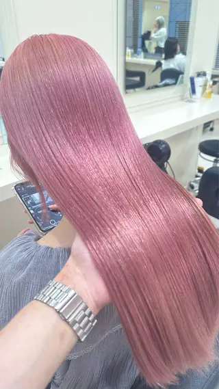 ロング カラー ヘアアレンジ 韓国レイヤー＆ピンク 艶髪🩶maikoのヘアスタイル
