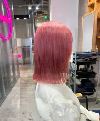ミディアム カラー トミオカ ノアのヘアスタイル