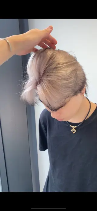 メンズ 透明感ブリーチ/ メンズパーマのヘアスタイル