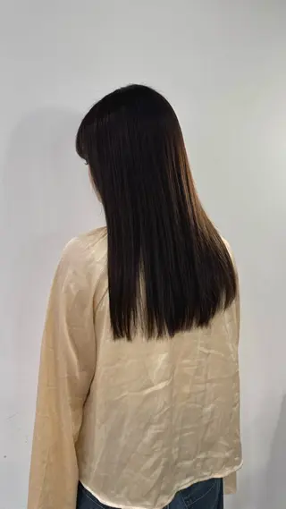 ロング HOLLY 髙橋ユウキのヘアスタイル