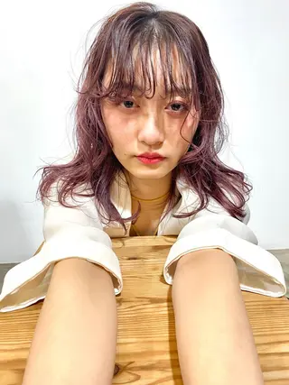 ミディアム カラー ハイトーン/顔まわり Nina💒のヘアスタイル