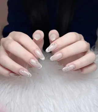 ネイル Hin Nail Osaka所属・Hin Nailsのネイルデザイン