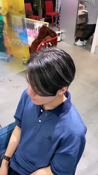 カラー Boxmico. / カカズ コトネのヘアスタイル