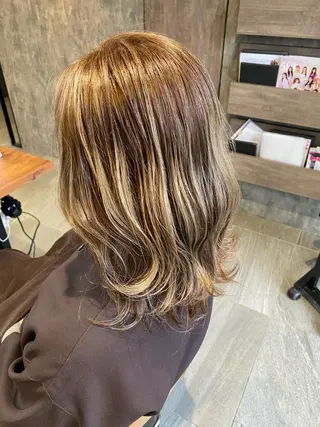 ミディアム カラー earth尾形美穂 🫧髪質改善縮毛🫧のヘアスタイル