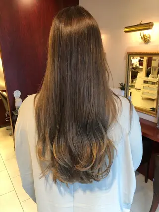 カラー SHAPE 早坂兼斗のヘアスタイル