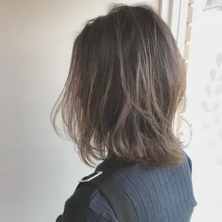 ミディアム ＨＩ ROのヘアスタイル