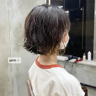パーマ 茜璃/ブリーチカラー /レイヤーカットのヘアスタイル