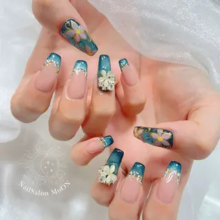 ネイル MoON...❤︎ MeGuのネイルデザイン