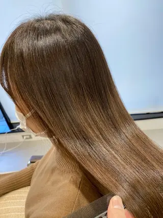 ロング 深夜まで営業中‼️ レム髪質改善のヘアスタイル