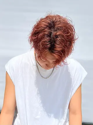 カラー メンズ Qin shaire salon 原宿verno店所属・【センターパート】 ETO／江藤翼の眉毛・アイブロウイメージ