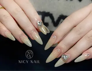 ネイル Anna_ Nicy Nailのネイルデザイン