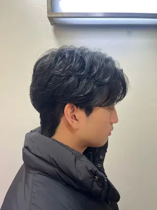 ショート パーマ メンズ 韓国風メンズ/毛流れ ヘアなら須田龍世のヘアスタイル