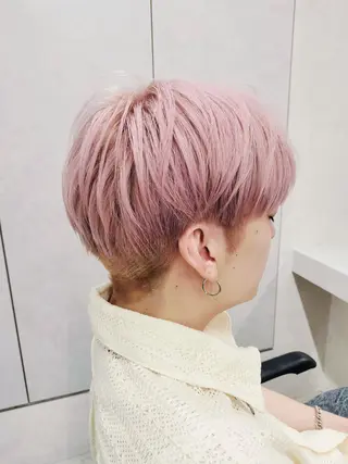 ミディアム カラー 新島 涼のヘアスタイル