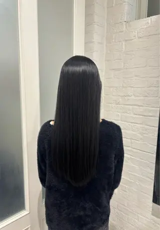 ロング カラー 小室 光瑠のヘアスタイル