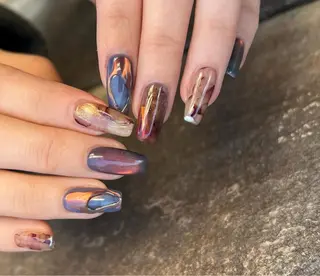 ネイル Salondevi2 isanaのネイルデザイン