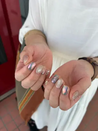 ネイル Tim nail&eye(旧:美肌育成専門店&Nail Salon Premiere）所属・Fujita Amiのネイルデザイン