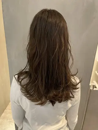ロング RAF   TOKYO所属・複雑履歴に対応ブリー チ無しダブルカラーのヘアスタイル