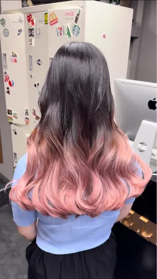 ロング カラー ヘアアレンジ ホワイトカラー/ ピンクベージュにったのヘアスタイル