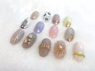 ネイル 【尾下】 ロイヤル•セラピストのネイルデザイン