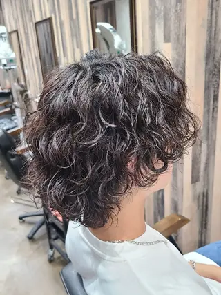 メンズ パーマ ミディアム EDEN店長／ 短髪／パーマ職人🔥のヘアスタイル