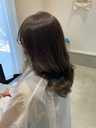 ロング 折本 沙織のヘアスタイル