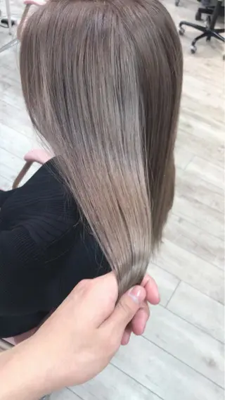 ロング カラー 高島大登/顔周り /レイヤーカットのヘアスタイル