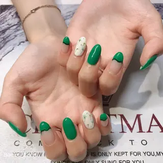 ネイル Guarendo錦糸町店所属・ガレンドウ 白澤 愛子のネイルデザイン