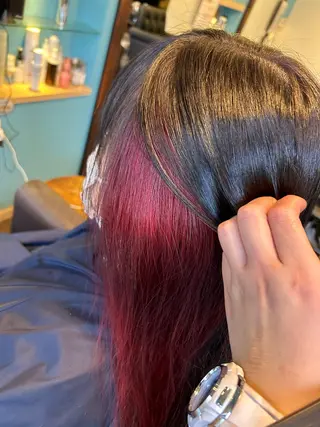 セミロング 谷 未来美のヘアスタイル