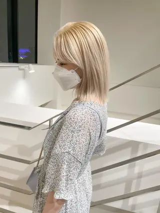 ショート カラー ヘアアレンジ ミニボブ/ブリーチ 🌈MISATOのヘアスタイル