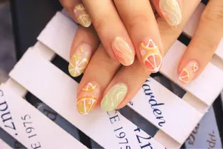 ネイル ネイル＆フラワーサロン〜Ri✦hiro〜鳥栖店所属・HIRATA RIEのネイルデザイン