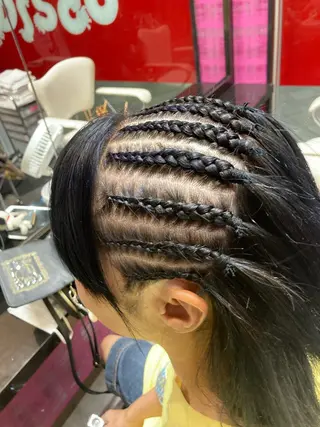 横山 千春のヘアスタイル