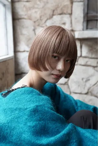 ショート カラー 祝田 巳幸のヘアスタイル