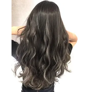 ロング カラー 井上 一平のヘアスタイル