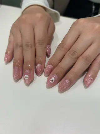 ネイル 荒井 愛里佳のネイルデザイン